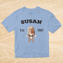 Load image into Gallery viewer, 2DminimeT恤功能开发-Custom Face Minime T-shirt Personalized Name and Year
